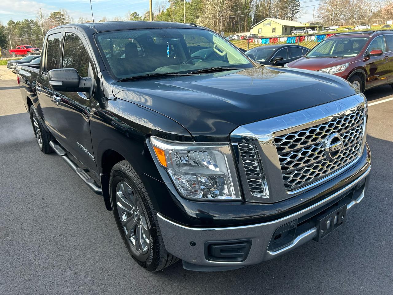 2018 Nissan Titan SV - Photo 7