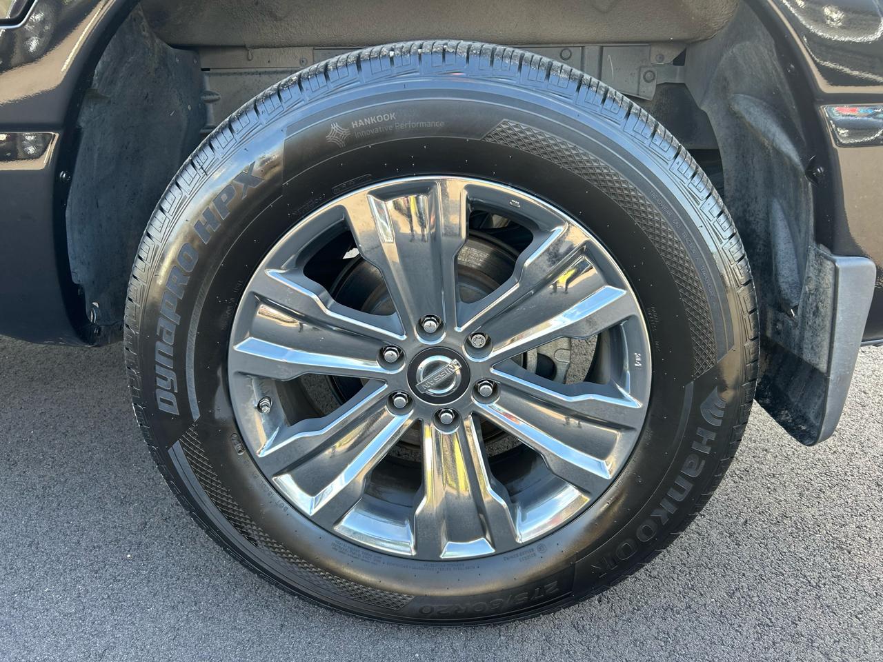2018 Nissan Titan SV - Photo 10