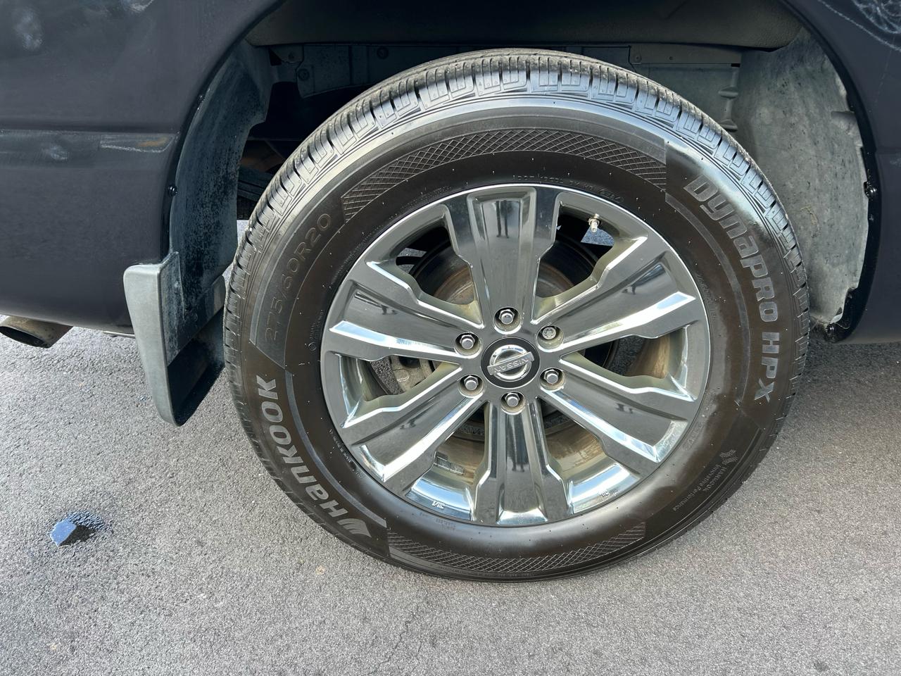 2018 Nissan Titan SV - Photo 11