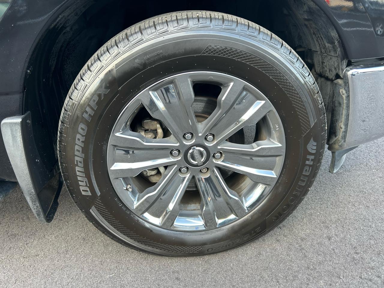 2018 Nissan Titan SV - Photo 12
