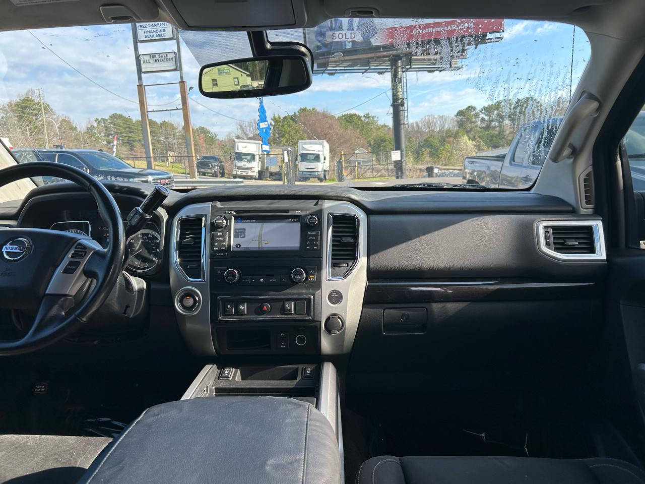 2018 Nissan Titan SV - Photo 27