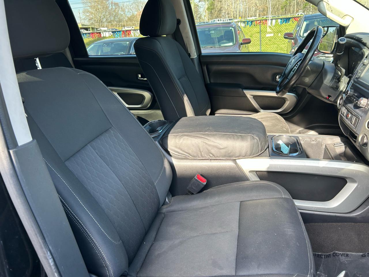 2018 Nissan Titan SV - Photo 29
