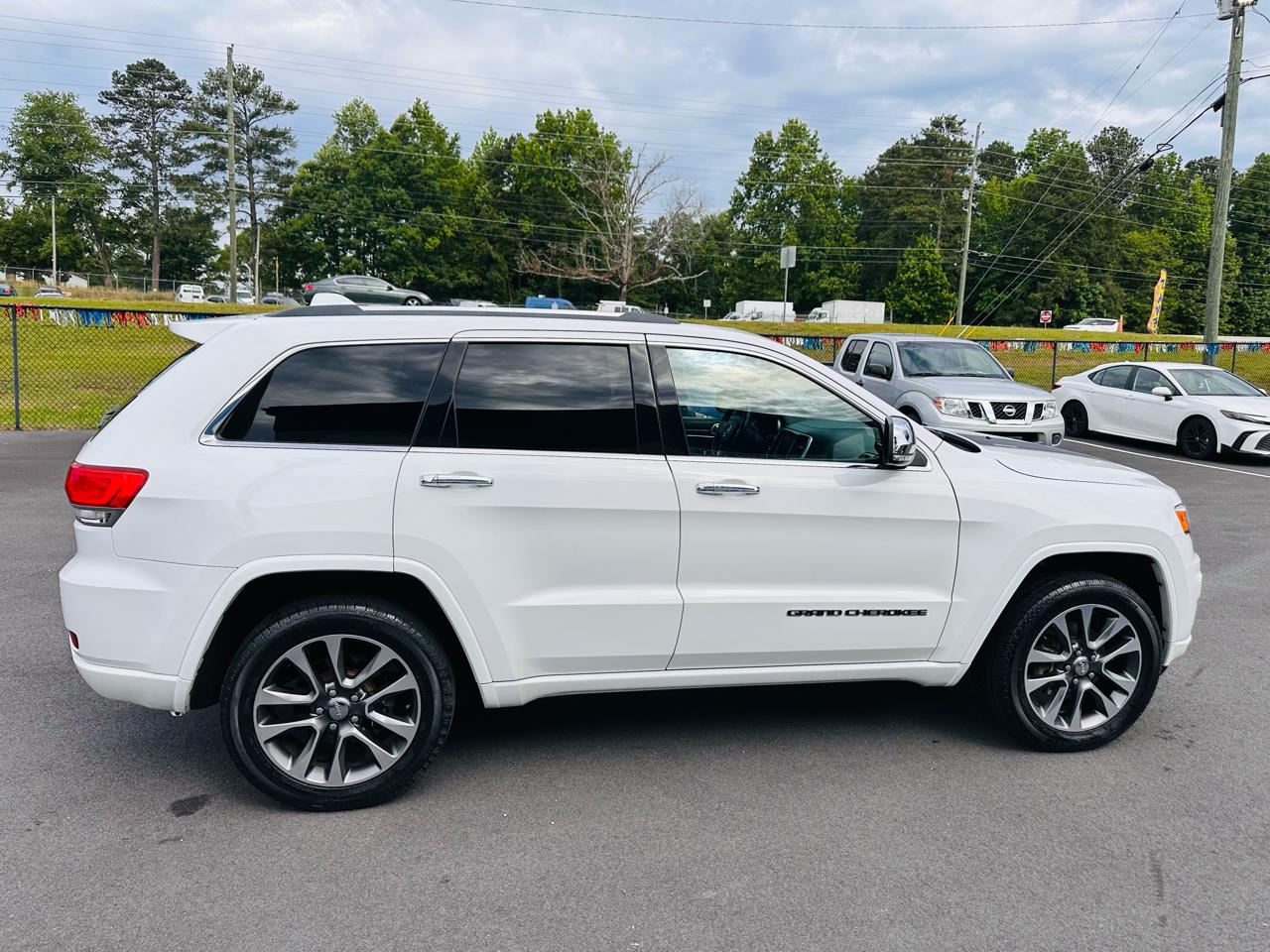 2018 Jeep Grand Cherokee Overland - Photo 6