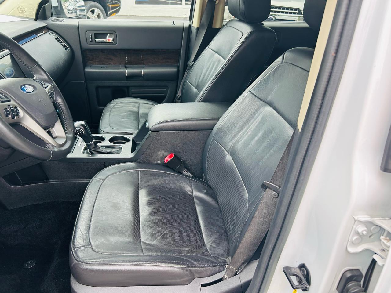 2019 Ford Flex Limited - Photo 16