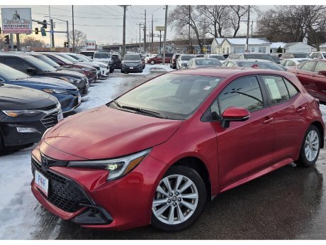 2024 Toyota Corolla Hatchback SE 