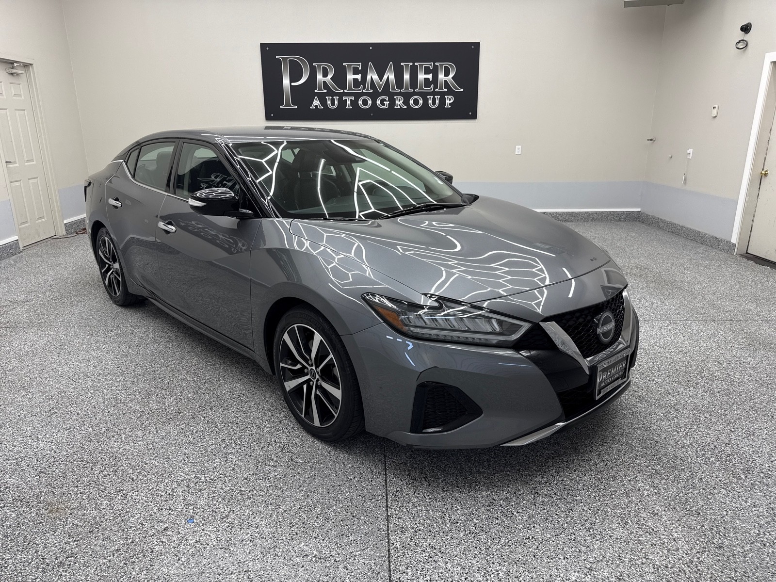 2023 Nissan Maxima SV