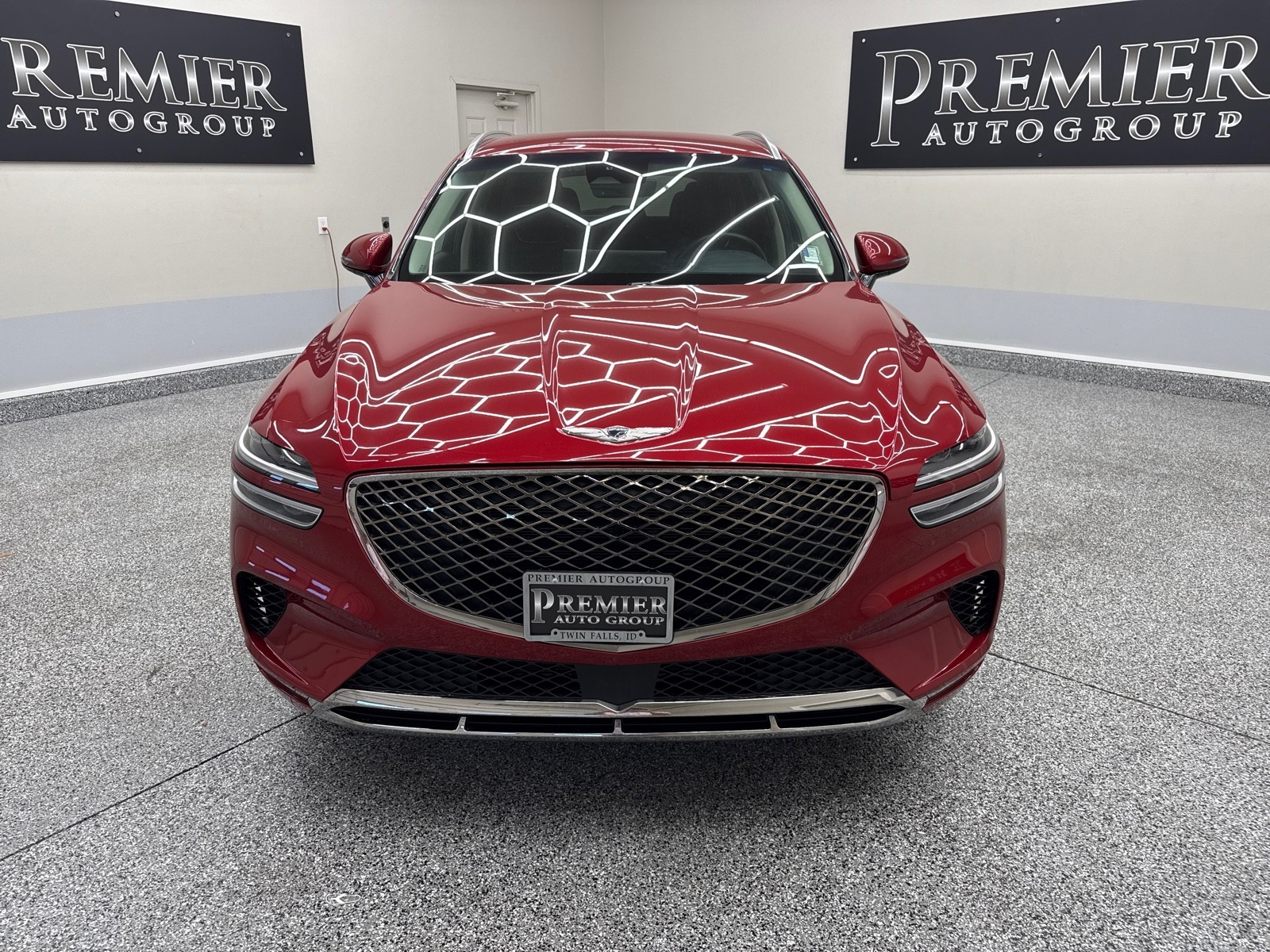 2025 GENESIS GV70 Standard - Photo 2
