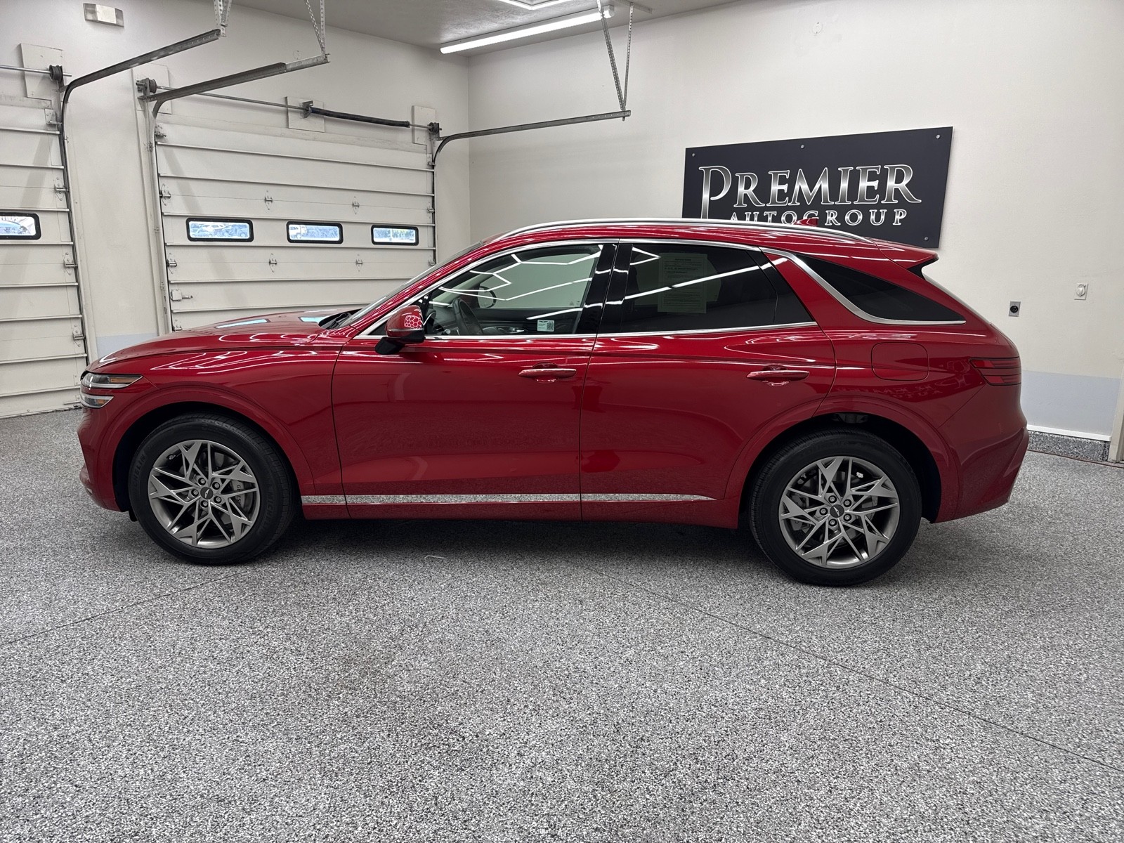 2025 GENESIS GV70 Standard - Photo 3