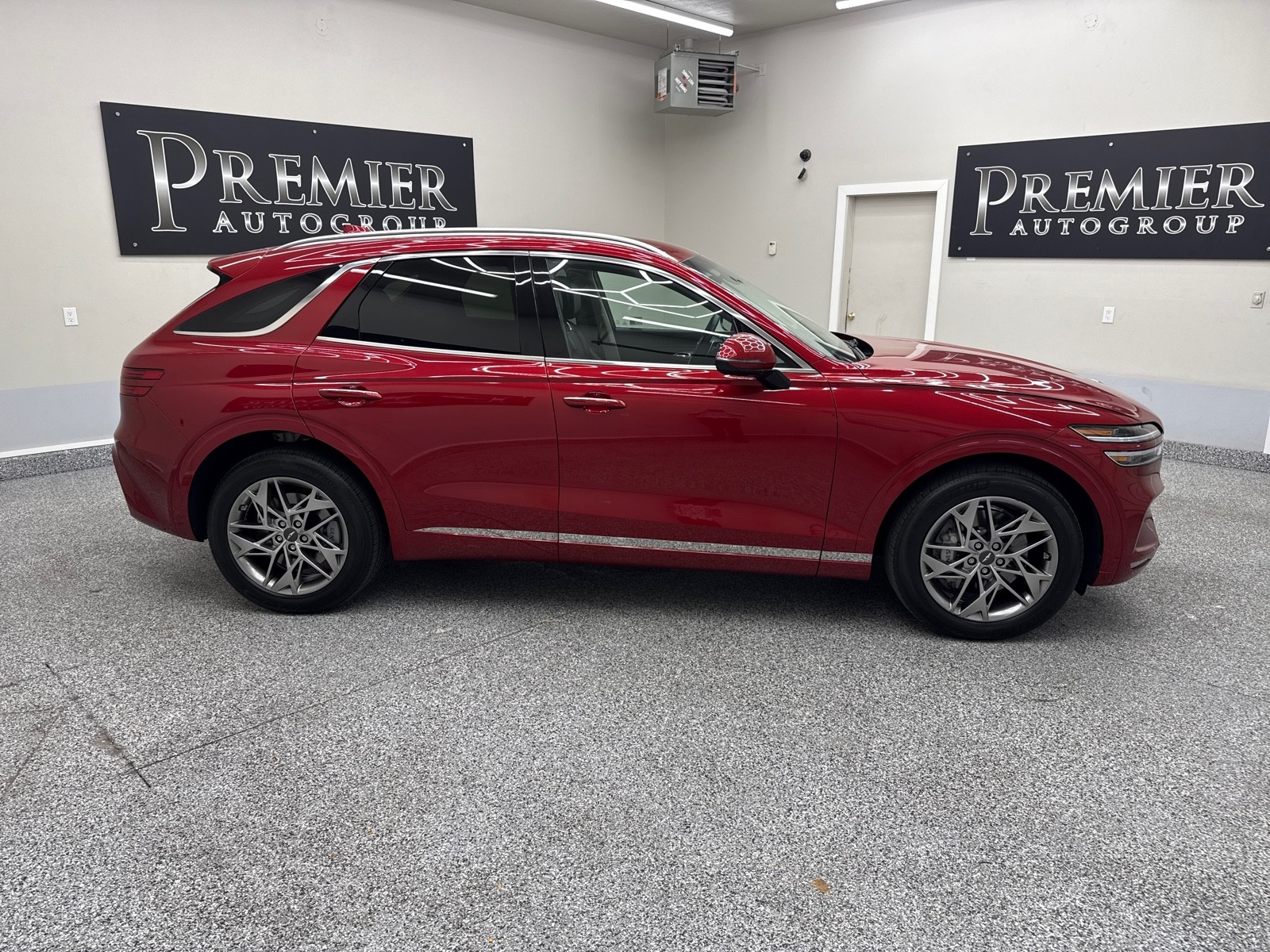 2025 GENESIS GV70 Standard - Photo 5