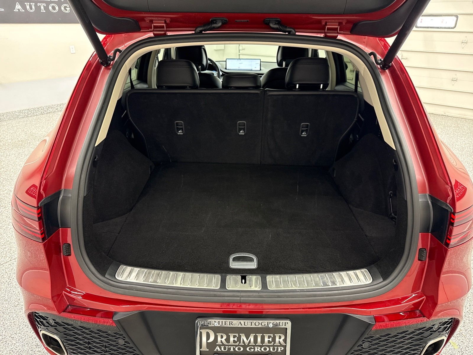2025 GENESIS GV70 Standard - Photo 14