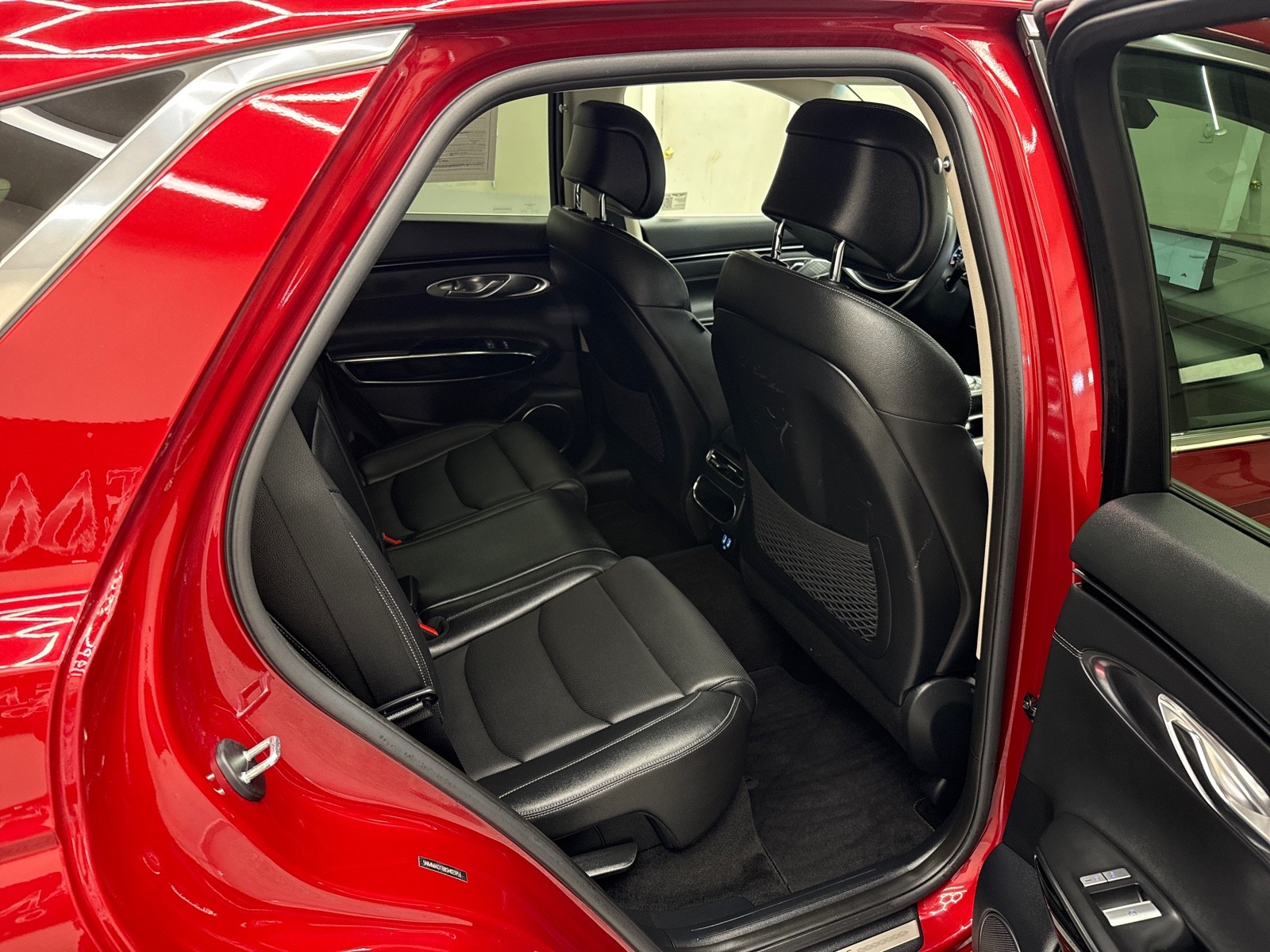 2025 GENESIS GV70 Standard - Photo 15