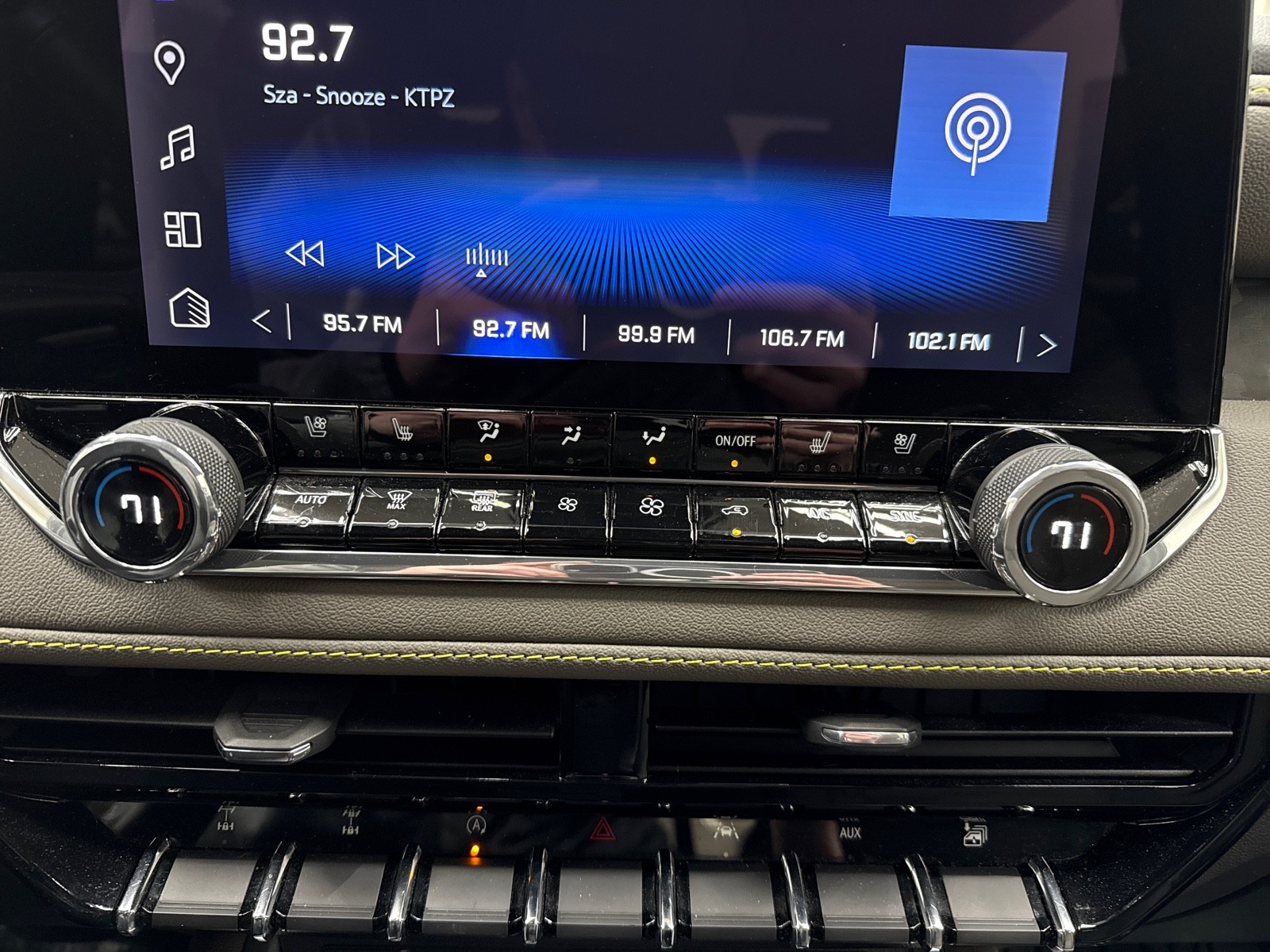 2024 Chevrolet Colorado ZR2 - Photo 10