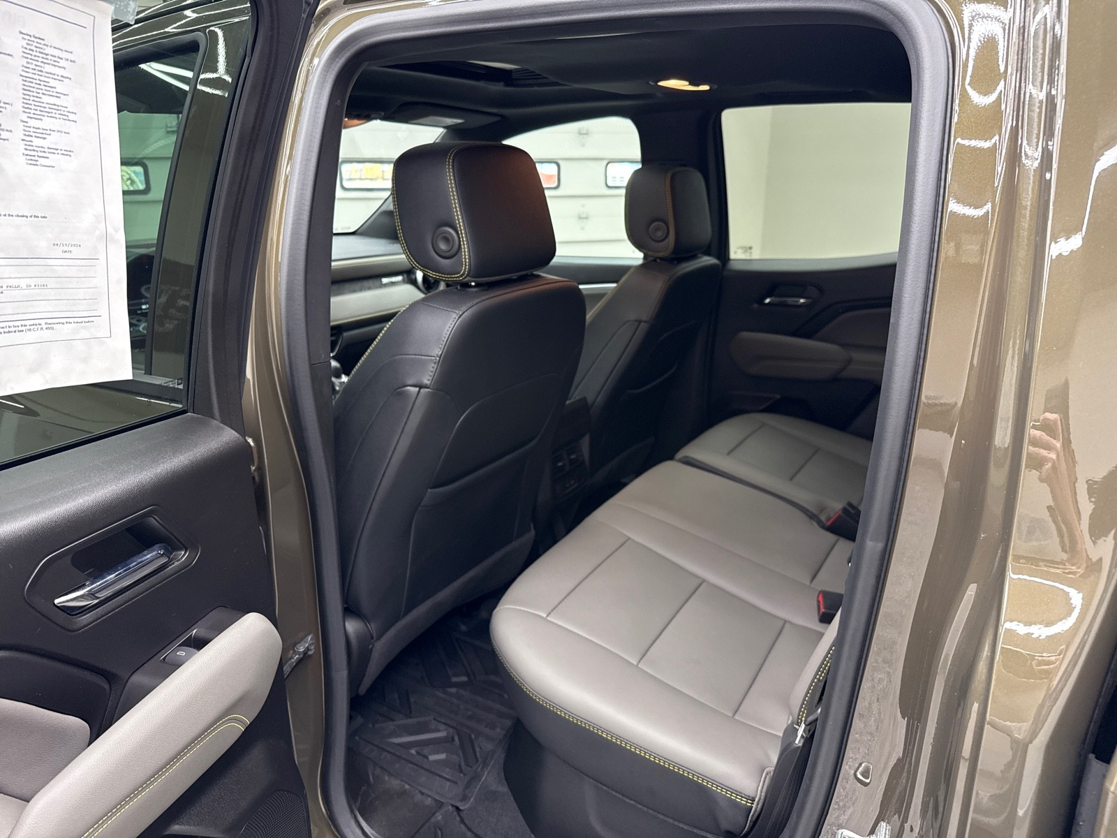 2024 Chevrolet Colorado ZR2 - Photo 15