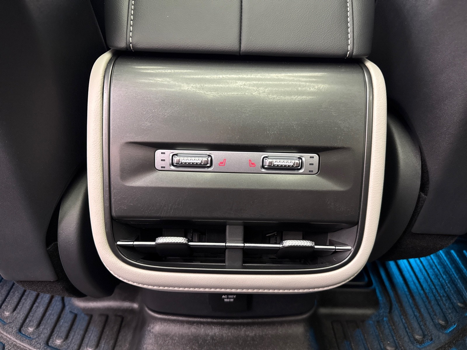 2024 Lincoln Nautilus Reserve - Photo 16