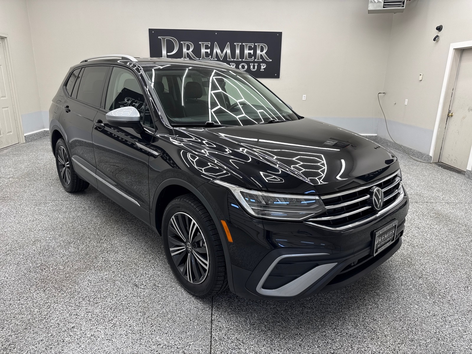 2024 Volkswagen Tiguan 2.0T Wolfsburg Edition 4Motion's photo