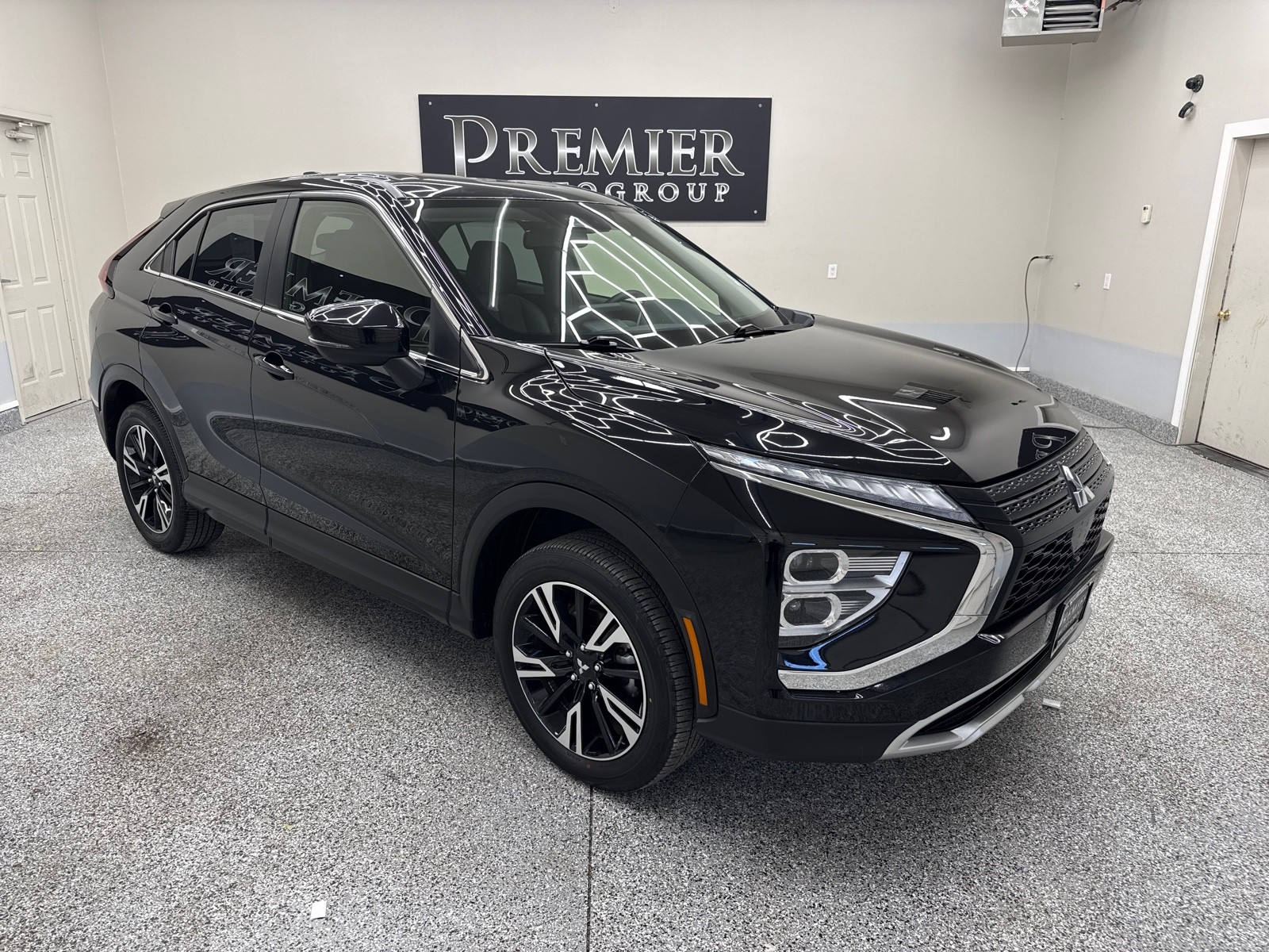 2025 Mitsubishi Eclipse Cross SE S-AWC's photo
