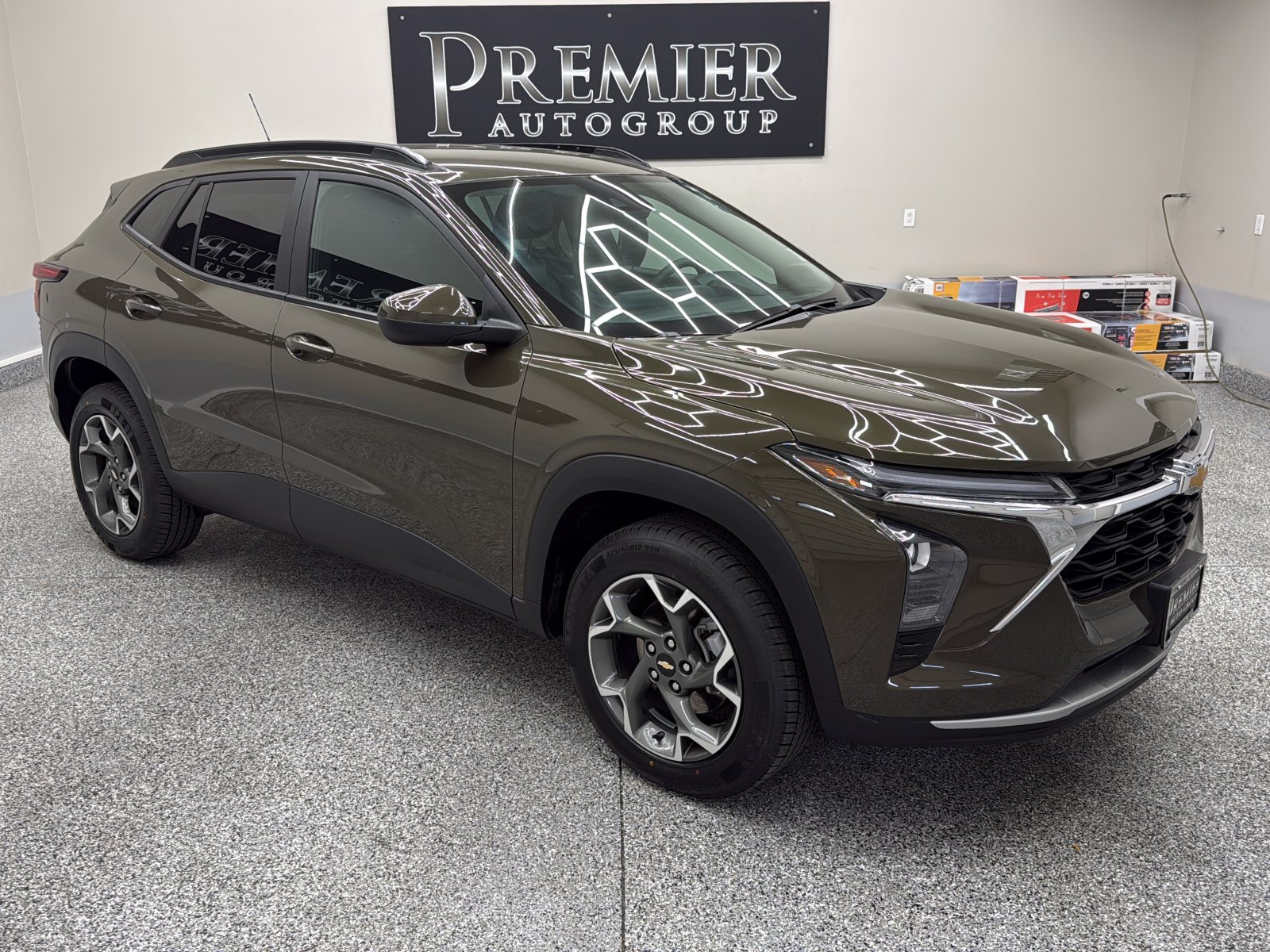2024 Chevrolet Trax LT's photo