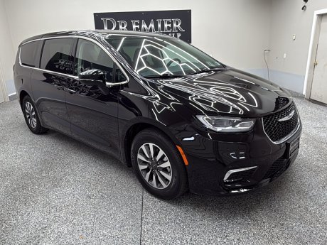 2024 Chrysler Pacifica Hybrid Select 