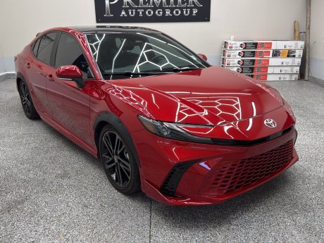 2025 Toyota CAMRY XSE/XLE/L XSE 