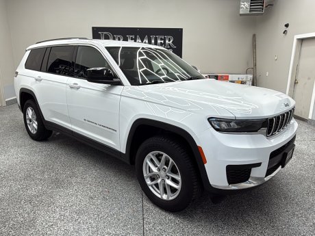 2023 Jeep Grand Cherokee Laredo 4x4 