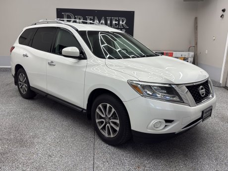 2014 Nissan Pathfinder SV 