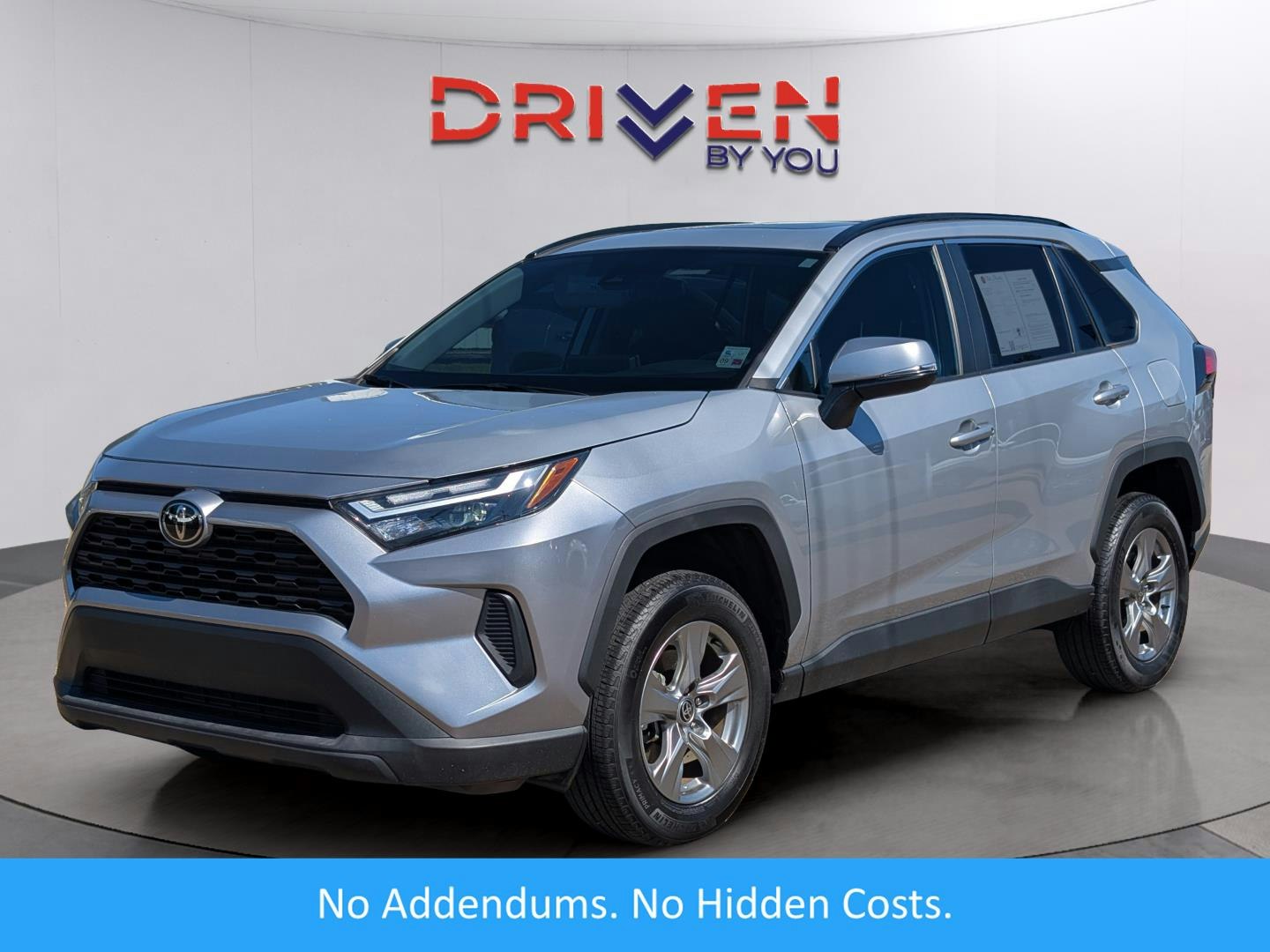 2023 Toyota RAV4 XLE (FG89332T) Main Image