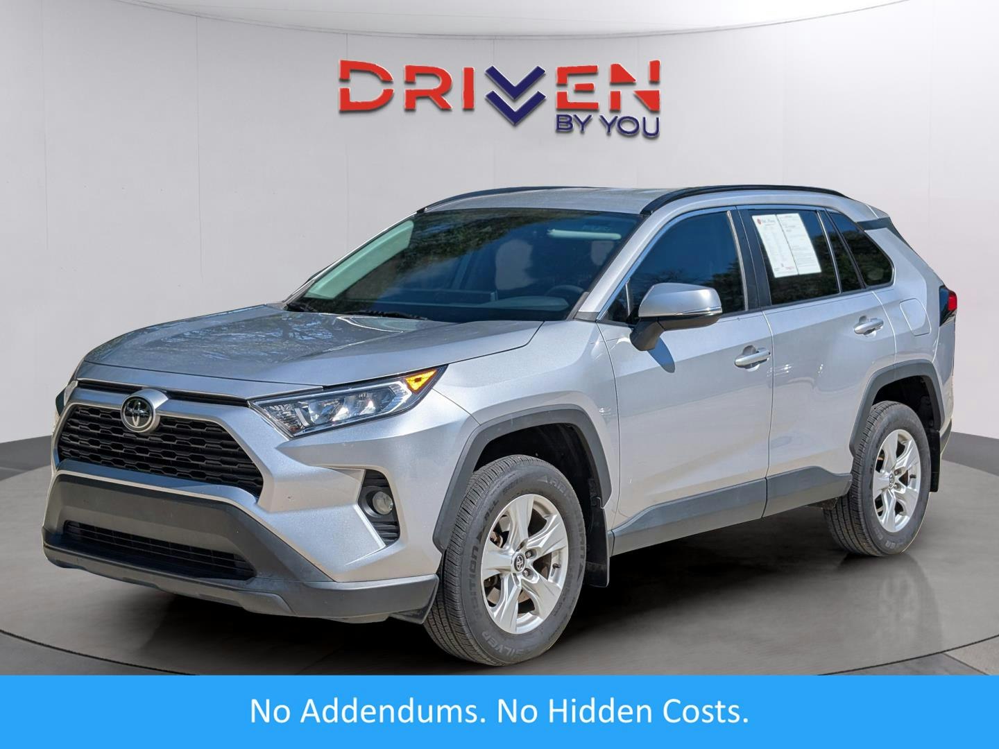 2020 Toyota RAV4 XLE (FG82542SP) Main Image