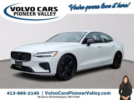 2023 Volvo S60 Recharge Plug-In Hybrid T8 Plus Black Edition