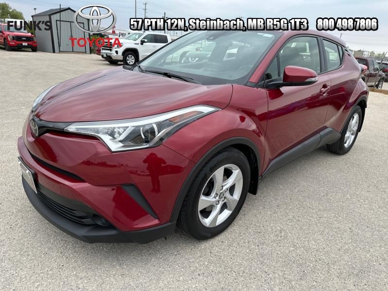 2019 Toyota C-hr XLE Package (N-21A) Main Image