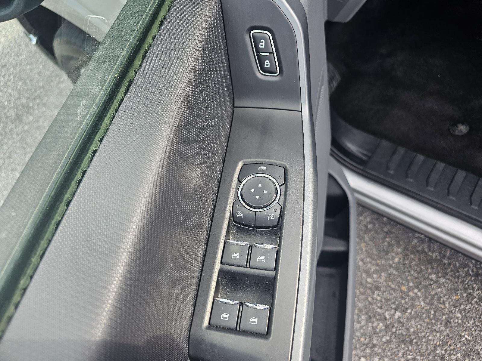 2023 Ford F-150 XLT photo 10