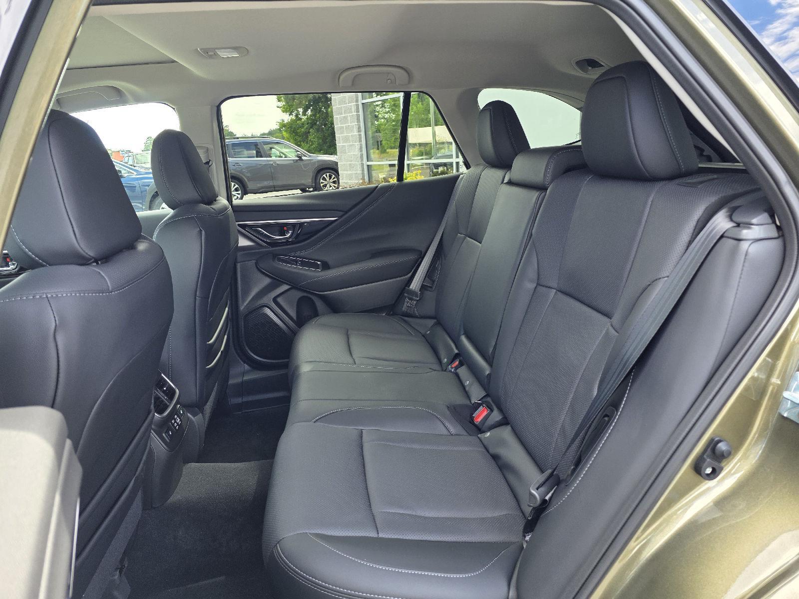 2025 Subaru Outback Limited photo 11