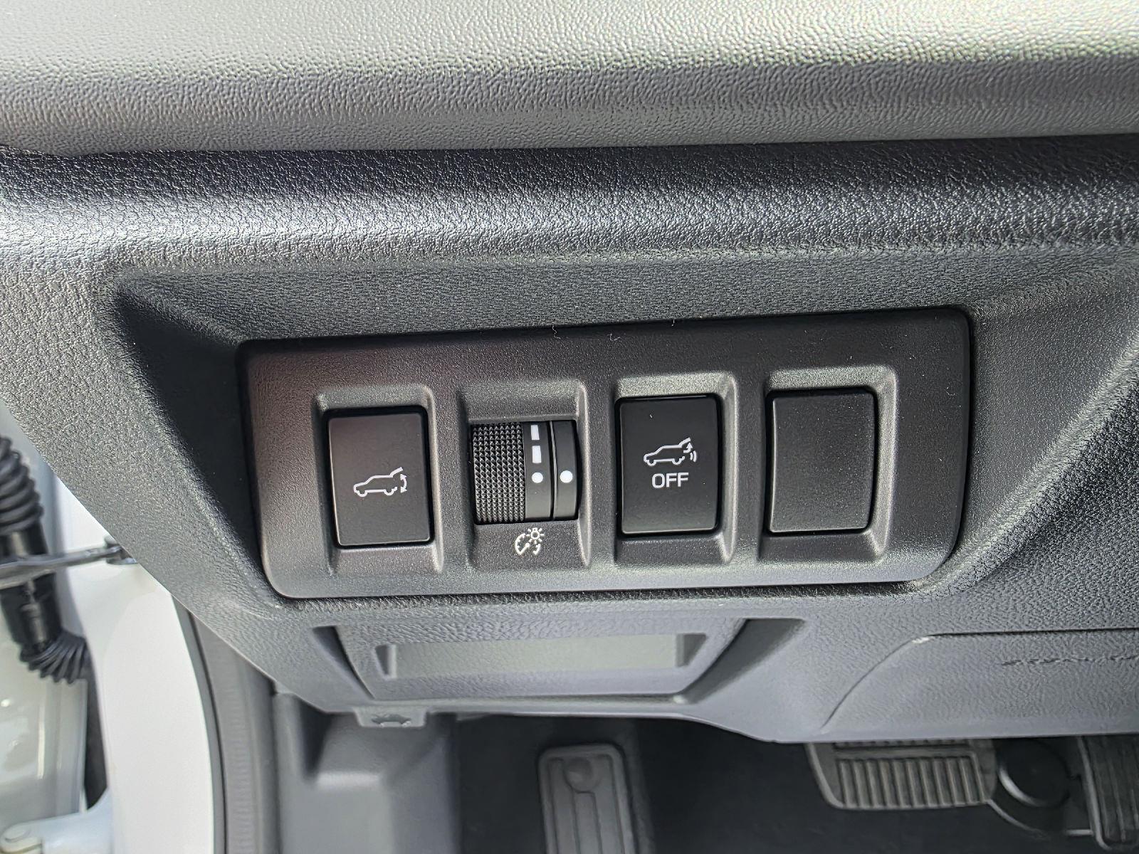 2025 Subaru Outback Touring photo 12