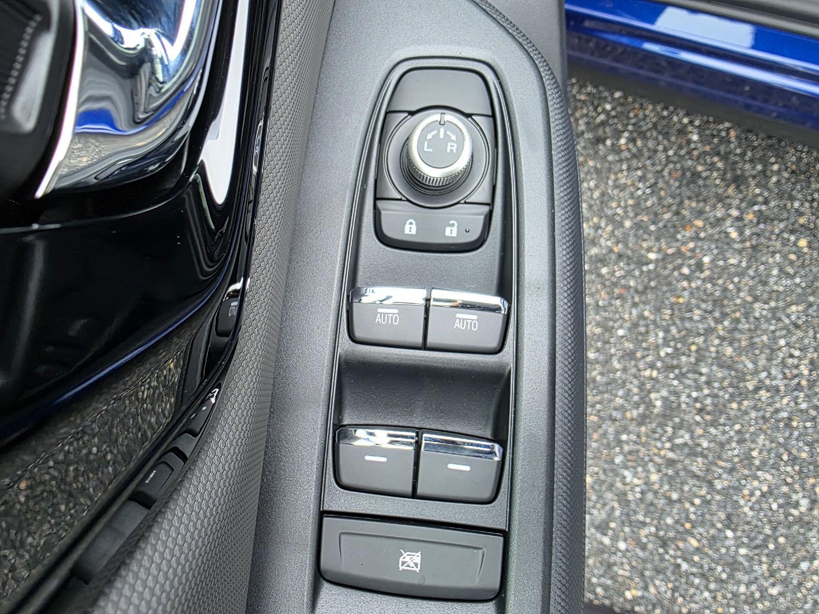 2025 Subaru Forester Sport photo 10