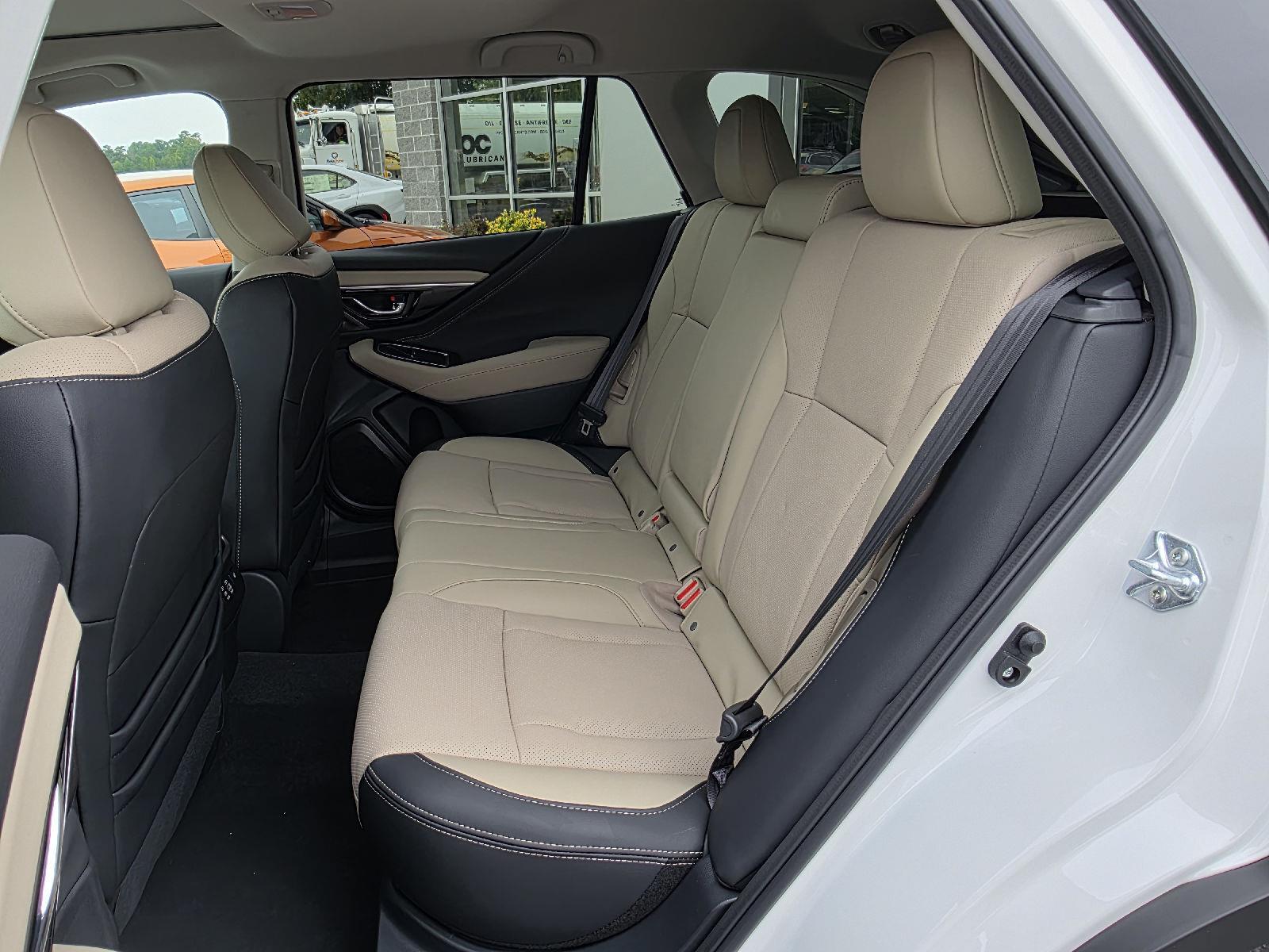2025 Subaru Outback Limited photo 11