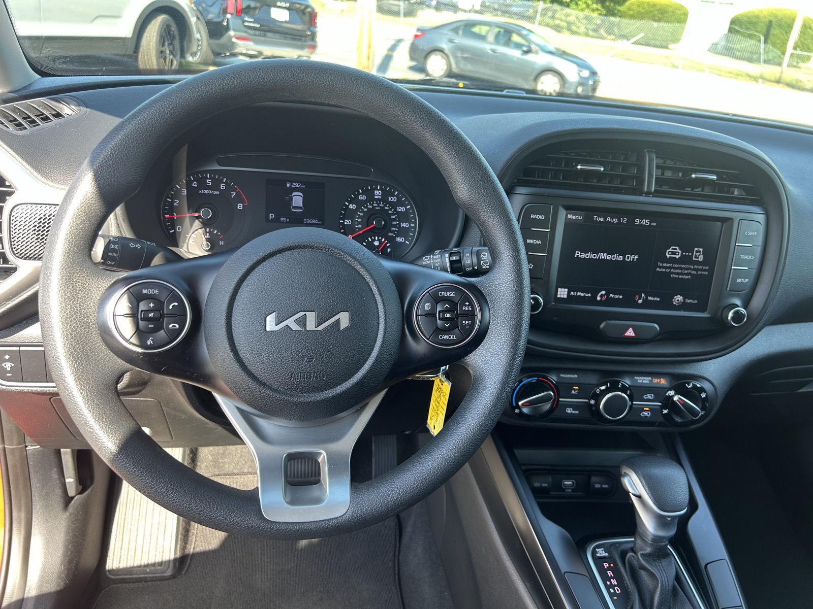 2022 Kia Soul LX photo 9