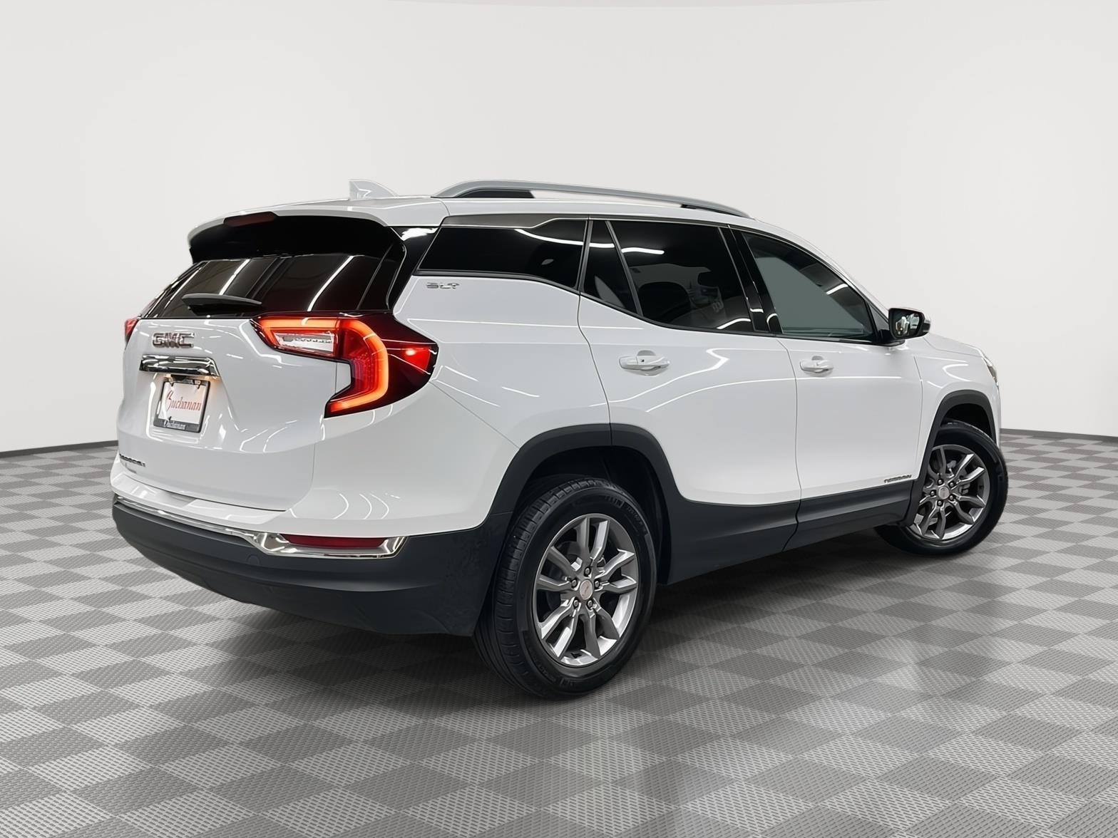 2024 Gmc Terrain SLT photo 5