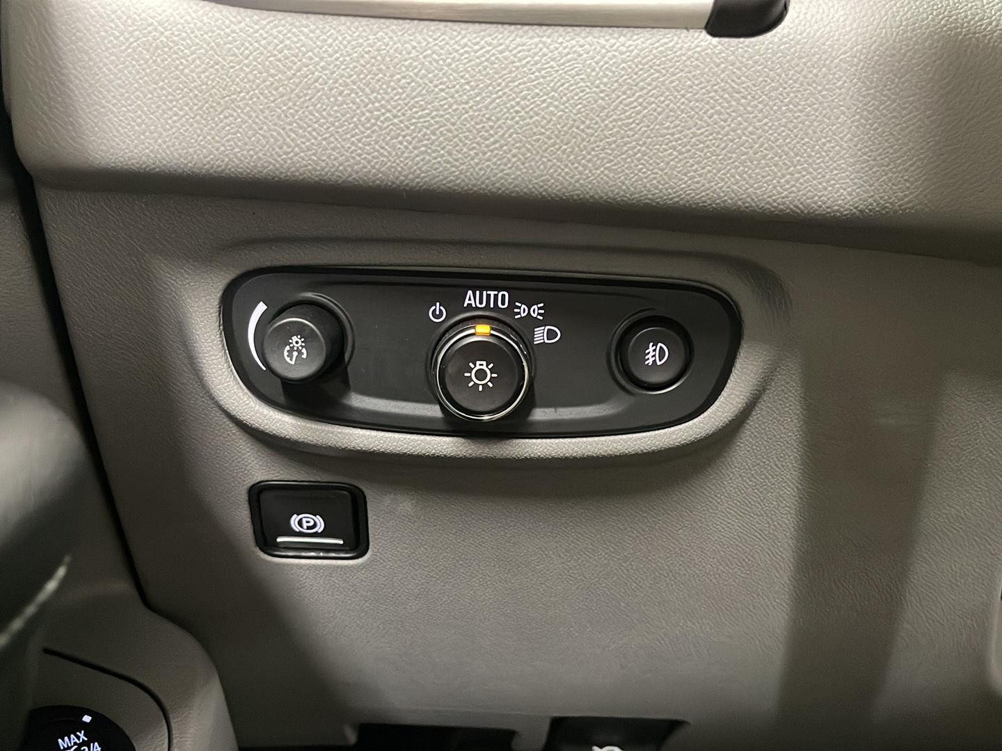 2024 Gmc Terrain SLT photo 13