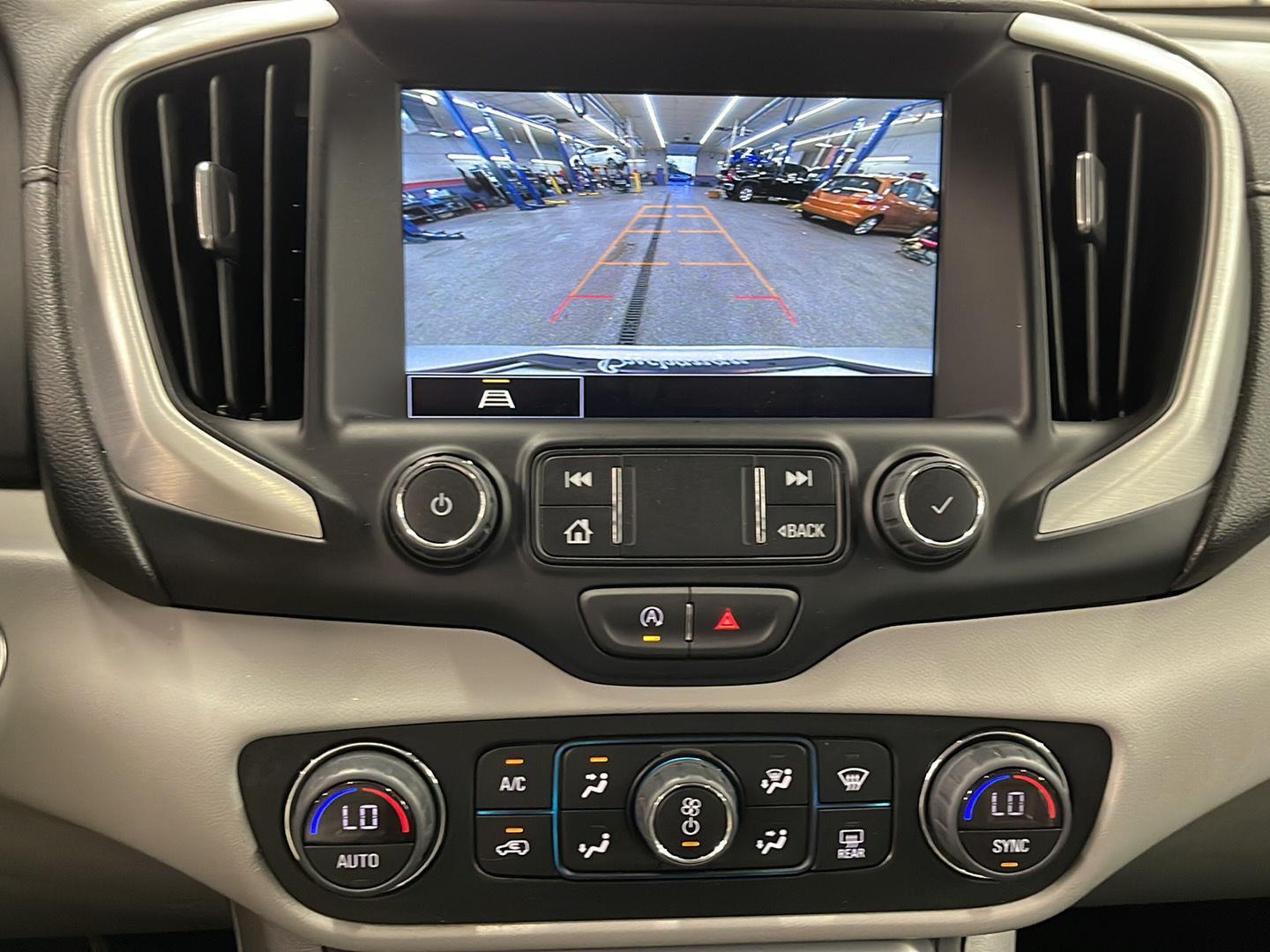 2024 Gmc Terrain SLT photo 17