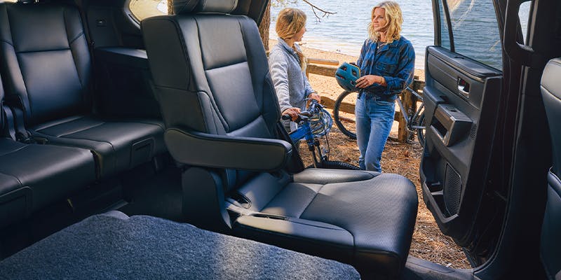toyota sequoia interior seating design 