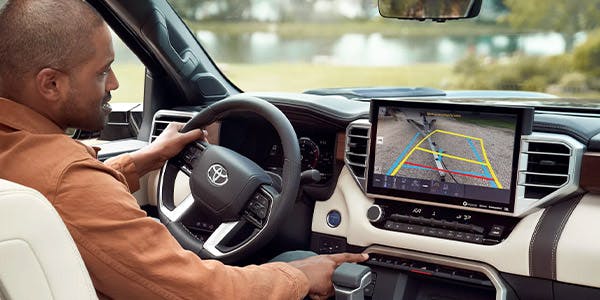 2023 toyota tundra connected services