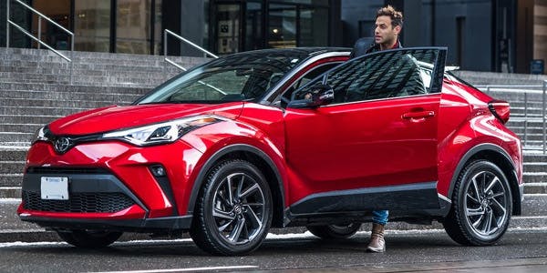 2022 toyota c-hr exterior