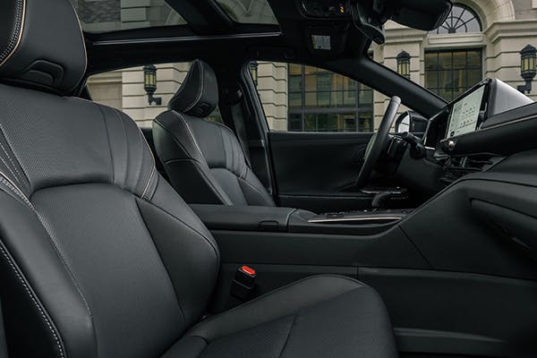toyota crown interior, moonroof
