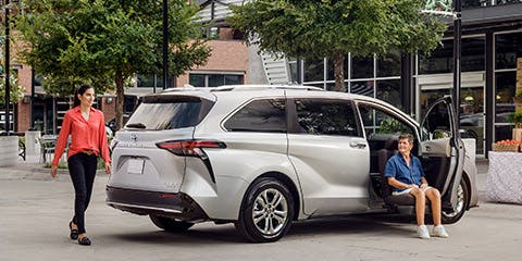 2021 toyota sienna safety