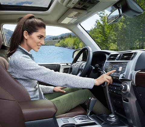 2022 toyota 4runner connected services - safety sense