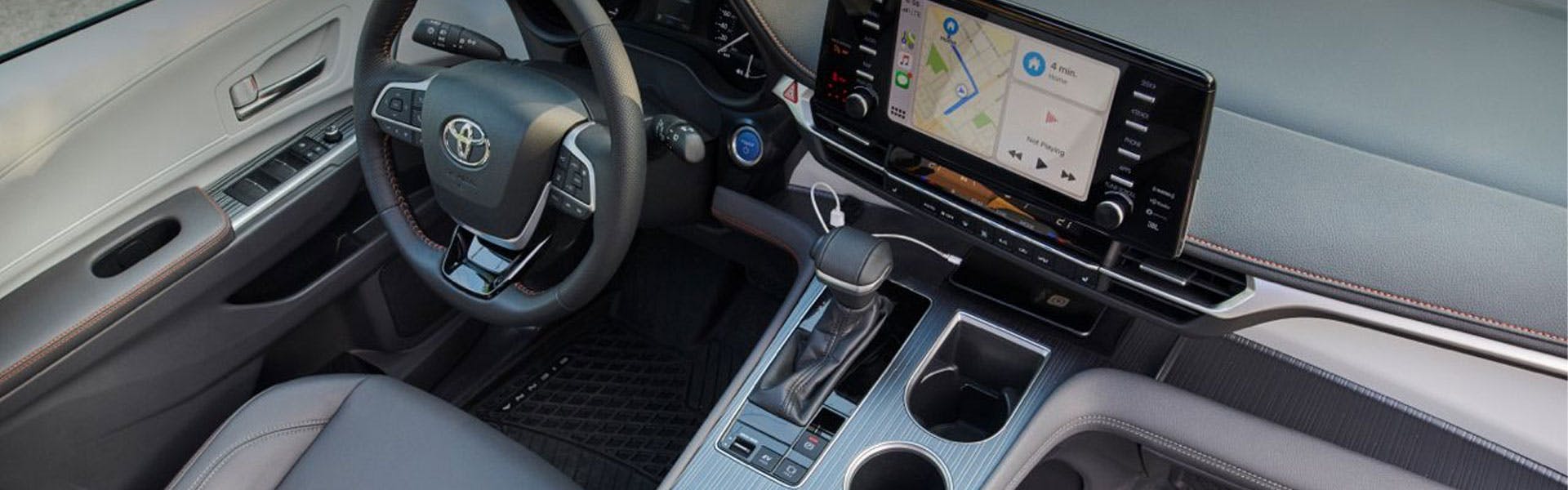toyota sienna hybrid interior - cabin - dashboard - technology