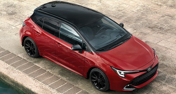 toyota corolla hatchback exterior sporty look
