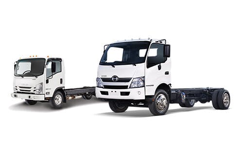 Hino 195 vs. Isuzu NRR