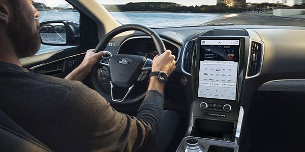 2022-ford-edge-interior