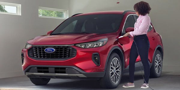 ford-escape-hybrid-home-charging