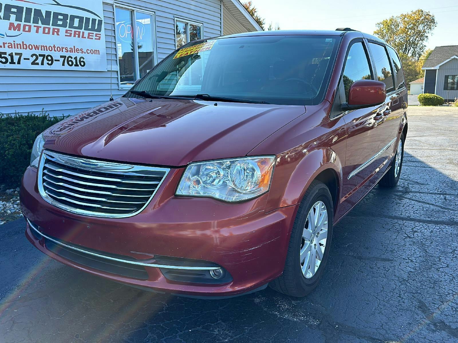 2015 Chrysler Town & Country Touring (23664) Main Image